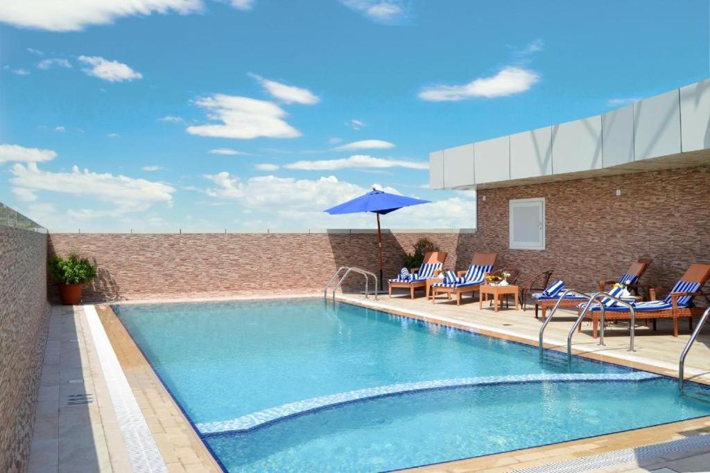Hotel Al Azmi 115 4*